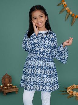 KiddoPanti - Girls Indigo Cotton Abstract Printed Kurti