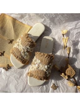 La Fiza - Autumn Embellished Sliders