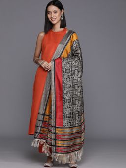 Varanga - Women Workwear Orange Solid Kurta With Pant & Dupatta (Set Of 3)