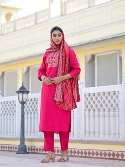 Varanga - Women Pink Embroidered Kurta with Pant & Dupatta (Set of 3)