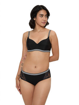 Triumph - Black Spotlight Non-Wired Padded Seamless Design T-Shirt Bra