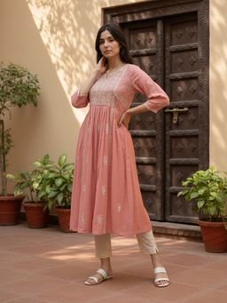 Rangita - Women Peach Rayon Blend Kurta