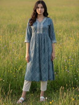 Rangita - Women Grey Thread Work Kurta