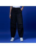 Black color option, Currently selected