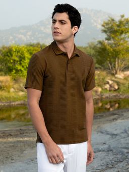 Campus Sutra - Mens Mocha Brown Flatten-Ruched Polo T-Shirt
