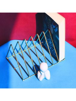 TheYUGO - Pyramid Metal Book Stand For Table