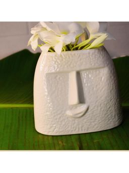 TheYUGO - The Cool Face Vase