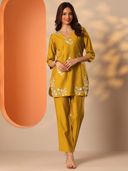 Mustard color option, Currently selected