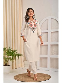 Autumnlane - Women Off White Floral Kurta with Pant