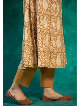 The Indian Ethnic Co. - Prita Yellow Solid Slub Narrow Pant