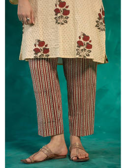 The Indian Ethnic Co. - Prita Red Bagru Cotton Narrow Pant