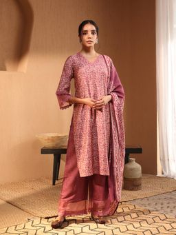 Bani Women - Printed V-Neck Lace Detail Kurta Dupatta (Set of 3)