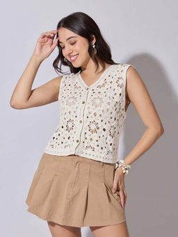 SHOWOFFFF - Edition Womens Textured Cream Crochet Sleeveless Vest Top