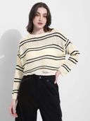 Off White color option, Currently selected
