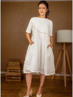 PRATHAA - White Tara Midi Dress