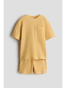 H&M - Boys Yellow 2-Piece Waffled Cotton Set