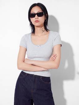 max - Grey Women Solid Crop Top