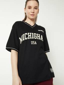 max - Black Women Oversized Printed T Shirt