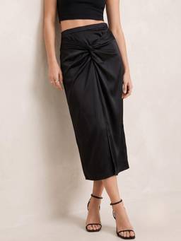 Outzidr - Black Front Twisted Detail Fitted Skirt