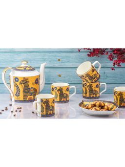 Golden Queens - Sunehra Ghoda Tea Cup, Kettle & Tray Set (6 Cups, 1 Kettle, 2 Trays)