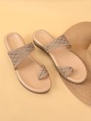 Beige color option, Currently selected
