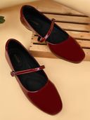 Maroon color option, Currently selected