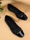 Black color option, Currently selected