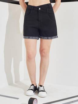 DOLCE CRUDO - Black Solid Denim Shorts