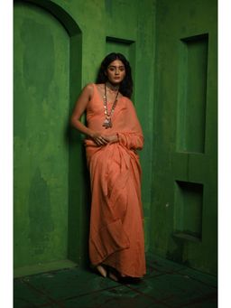 Huts and Looms - Women Peach Solid Saree with Unstitched Blouse