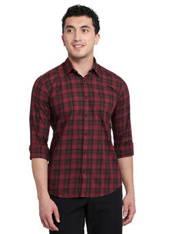 Parx - Slim Fit Pure Cotton Checkered Dark Maroon Shirt