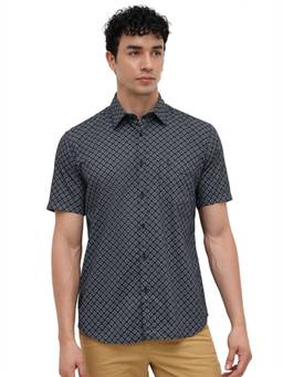 Parx - Black Slim Fit Printed Shirt
