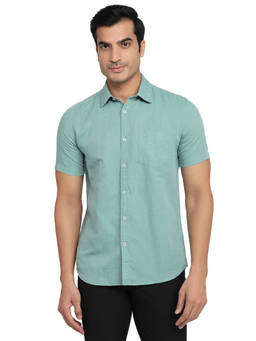 Parx - Slim Fit Solid Medium Green Shirt