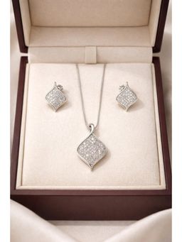 RUHA JEWELS - Brilliant Silver Earrings with Pendant and chain Set