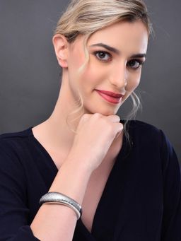 REENISAA - Brushed Stripe Silver Bangle