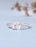 Silver color option, Currently selected