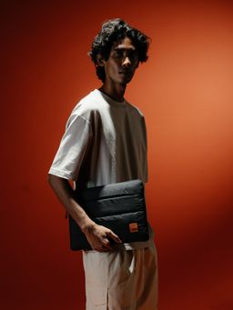 DailyObjects - Carbon Black Stria Laptop Sleeve - Medium