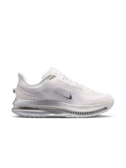 Nike - Womens Pegasus Premium Sneakers