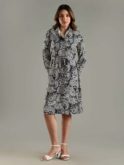 Tommy Hilfiger - Grey Paisley Mandarin Neck Dress With Belt