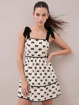 Outzidr - Off White Printed Square Neck Dress