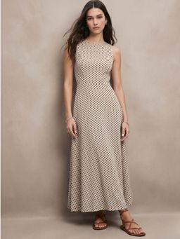 Outzidr - Beige Polka Dots Round Neck Dress