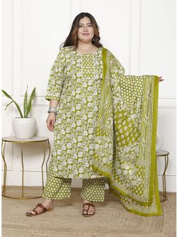 Swasti - Green Women Plus Size Kurta with Pant and Dupatta