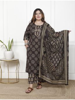 Swasti - Brown Women Plus Size Kurta with Pant and Dupatta