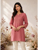 Pink color option, Currently selected