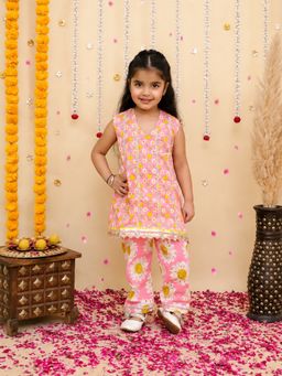 BownBee - Pink Floral Cotton Kurta and Pant
