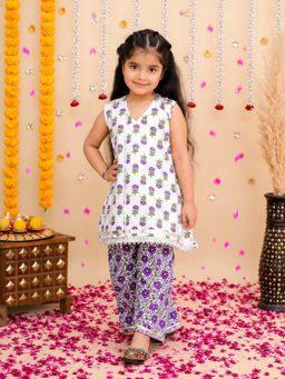 BownBee - White Floral Cotton Kurta and Pant