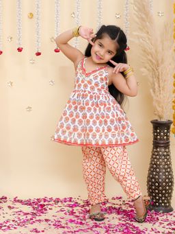 BownBee - White Floral Cotton Kurta and Pant