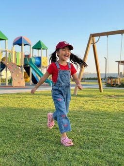 Nautinati - Girl's Bow Printed Regular Fit Denim T-Shirt With Dungaree