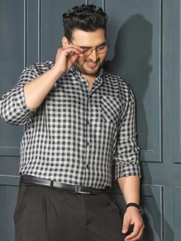 Instafab Plus - Men's Black Gingham Check Full Sleeves Regular Fit Casual Wear Shirt