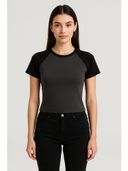 Grey color option, Currently selected