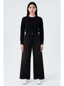 Black color option, Currently selected